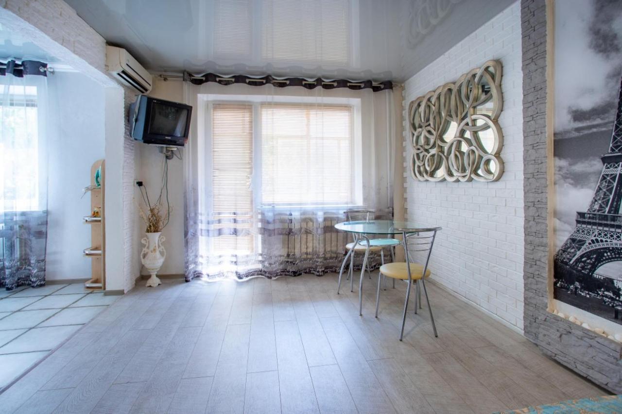 Студия На Проспекте Мира Mîkolaiiv Exterior foto